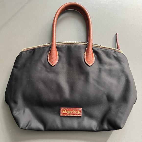 Dooney & Bourke Womens Handbag Old Money Quiet Luxury Classy Glam Feminine - Picture 1 of 11